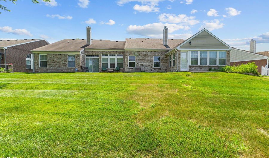 7412 Lattice Dr, Indianapolis, IN 46217 - 2 Beds, 3 Bath