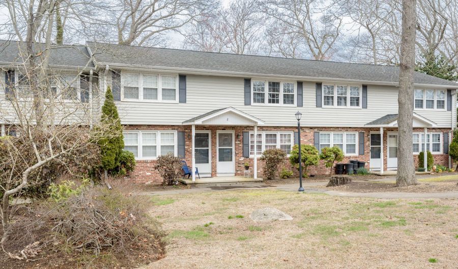 280 E Main St APT E6, Clinton, CT 06413 - 2 Beds, 2 Bath