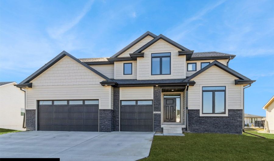 504 NE 59th St, Ankeny, IA 50021 - 4 Beds, 4 Bath