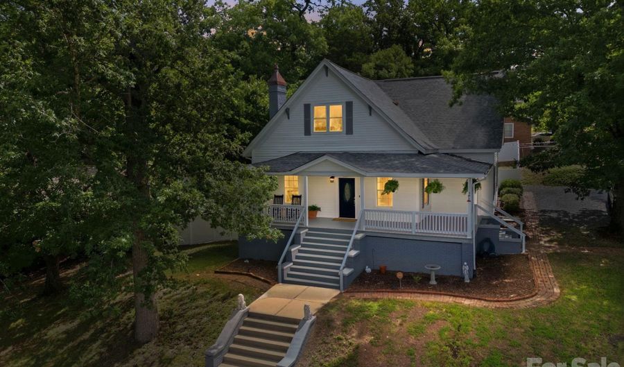 527 S 2nd St, Albemarle, NC 28001 - 4 Beds, 4 Bath