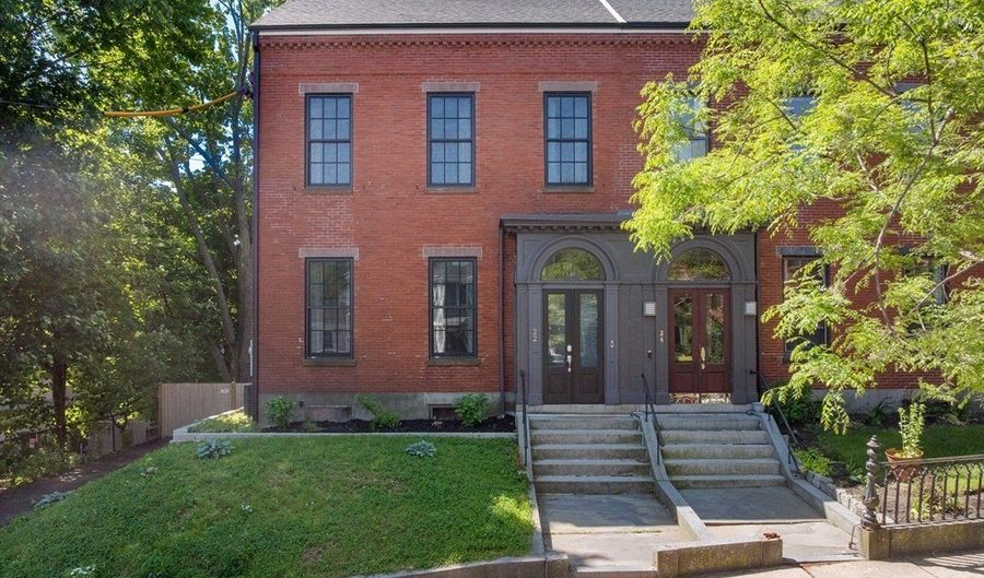22 Kenilworth St, Boston, MA 02119 - 3 Beds, 3 Bath