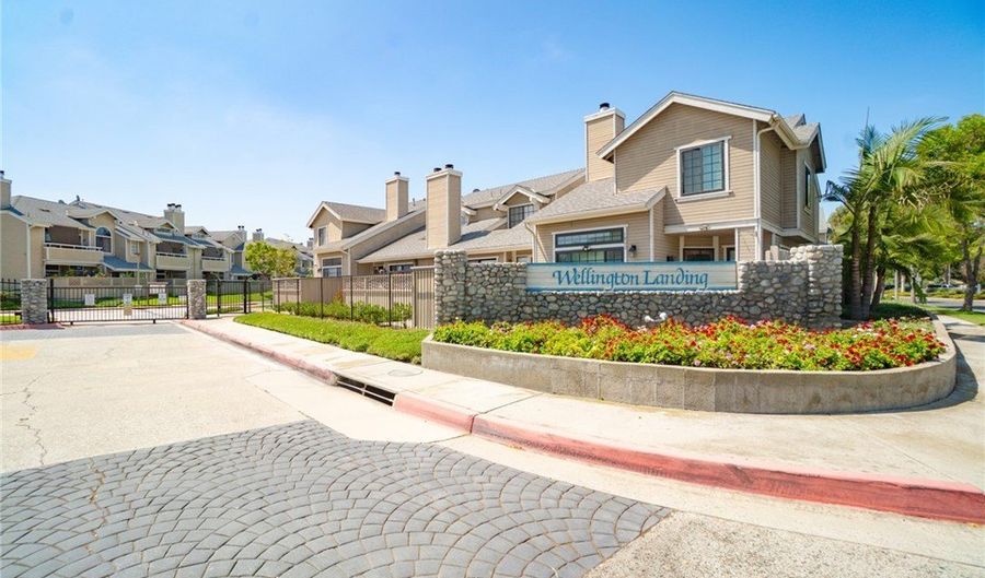1867 W Falmouth Ave 60, Anaheim, CA 92801 - 2 Beds, 2 Bath