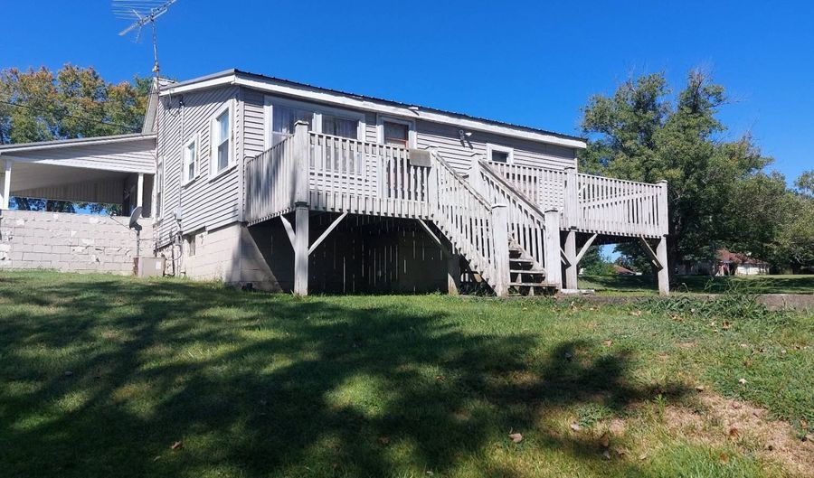 907 S State Road 145, Birdseye, IN 47513 - 3 Beds, 1 Bath