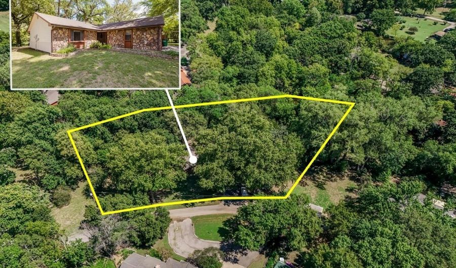 7344 SW Overland Trl, Andover, KS 67002 - 2 Beds, 1 Bath