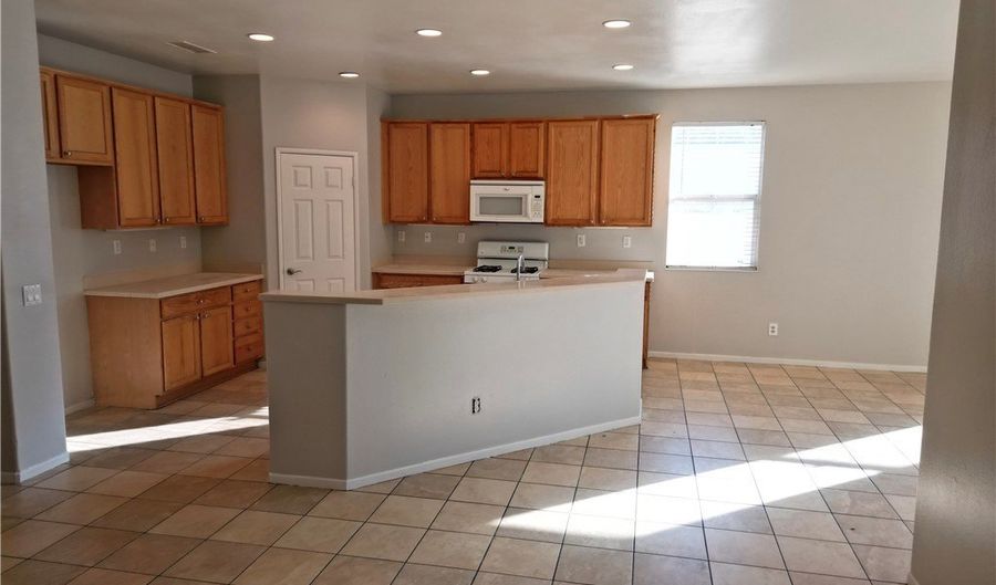 11807 Desert Gln, Adelanto, CA 92301 - 4 Beds, 2 Bath