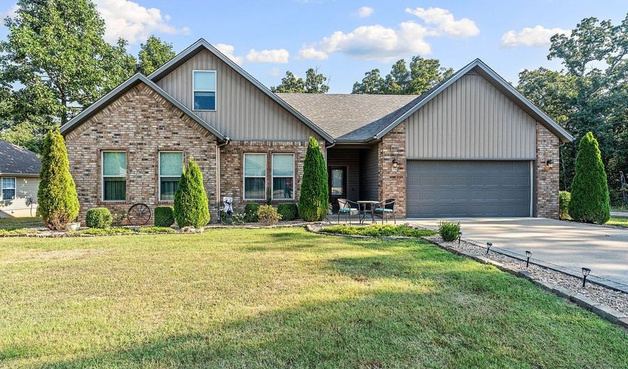 79 Ingleborough Dr, Bella Vista, AR 72715 - 3 Beds, 2 Bath