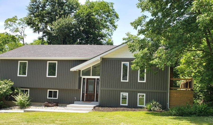 2559 Concordgreen Dr, Anderson Twp., OH 45244 - 3 Beds, 3 Bath