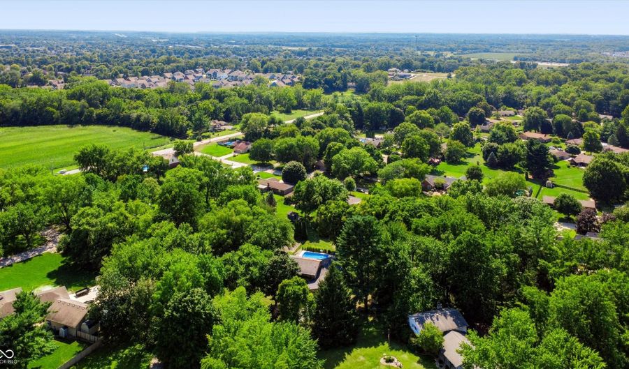 8852 Ridge Hill Dr, Indianapolis, IN 46217 - 4 Beds, 4 Bath