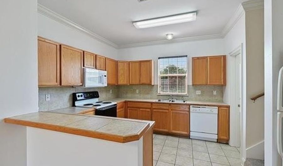 1500 Brightside Dr #D-5, Baton Rouge, LA 70820 - 4 Beds, 3 Bath