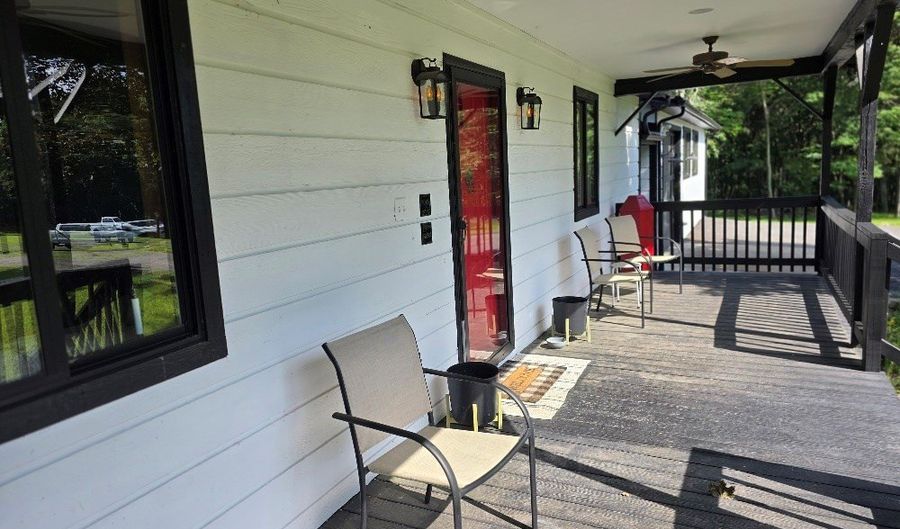 889 Old Grandview Rd, Beaver, WV 25813 - 3 Beds, 3 Bath