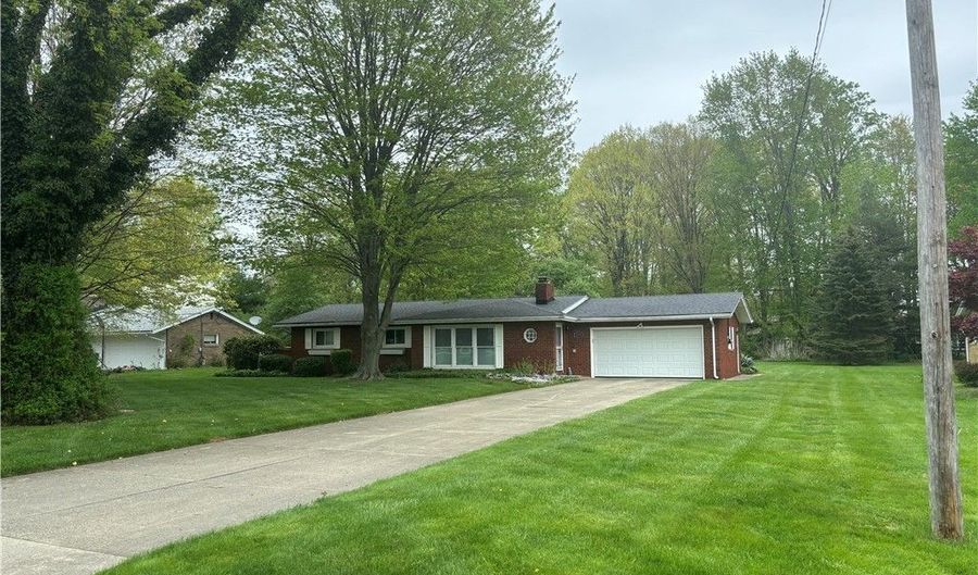 5595 Meister Rd, Mentor, OH 44060 - 4 Beds, 2 Bath