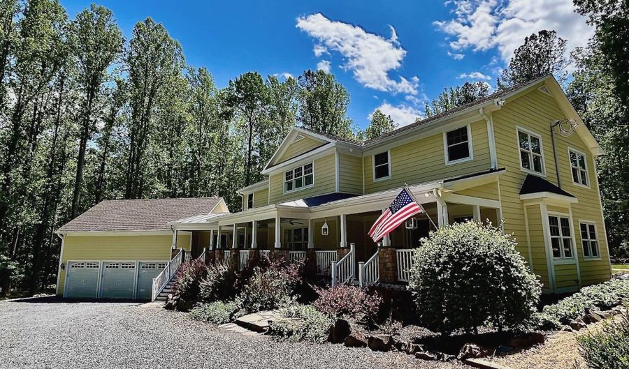 700 BATTLE MOUNTAIN Rd, Amissville, VA 20106 - 4 Beds, 3 Bath