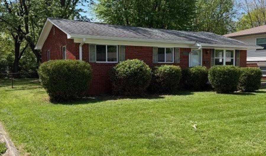 1449 Biloxi Ln, Beech Grove, IN 46107 - 3 Beds, 2 Bath