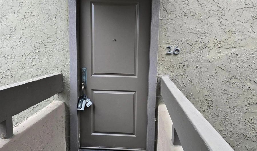 1350 N Escondido Blvd 26, Escondido, CA 92026 - 2 Beds, 1 Bath