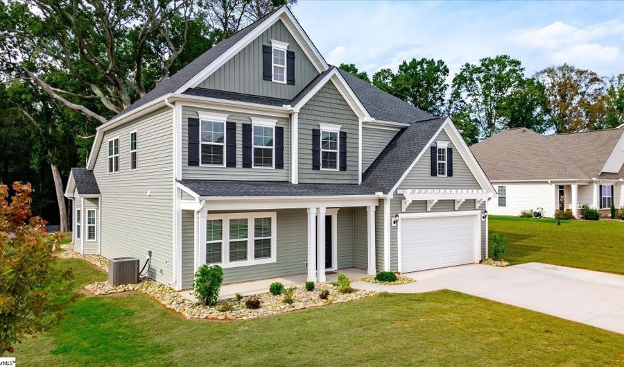 726 Oak Hill Ln, Belton, SC 29627 - 5 Beds, 4 Bath