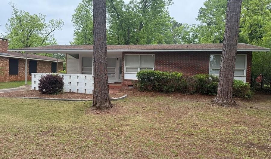 2312 Whispering Pines Rd, Albany, GA 31707 - 3 Beds, 1 Bath