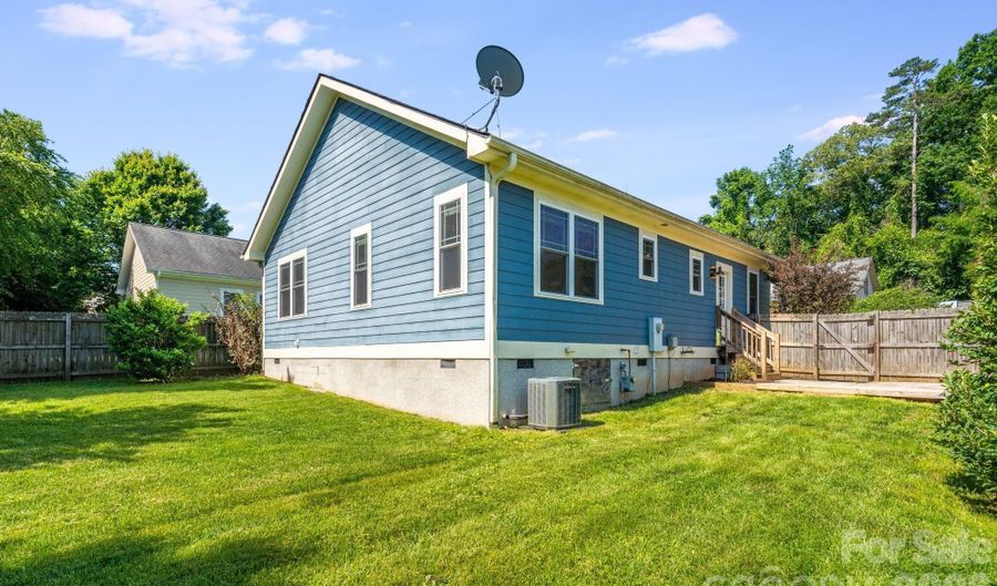 123 Estelle Park Dr, Asheville, NC 28806 - 3 Beds, 2 Bath