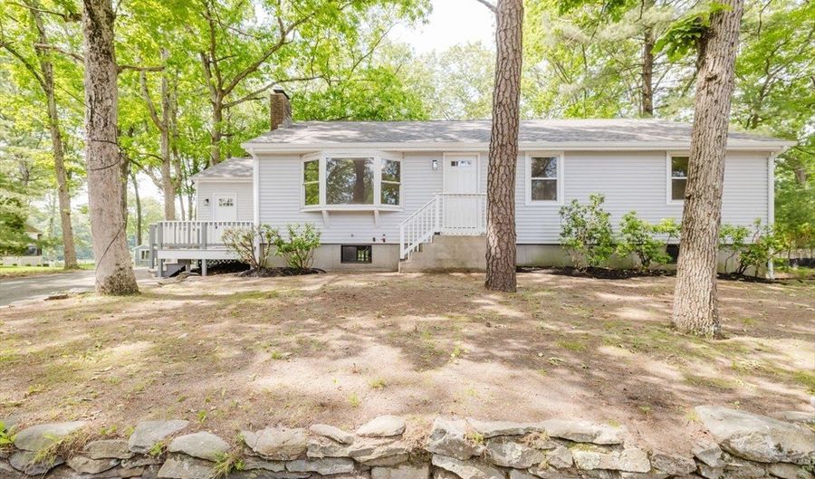 24 Sagamore, Attleboro, MA 02703 - 3 Beds, 1 Bath