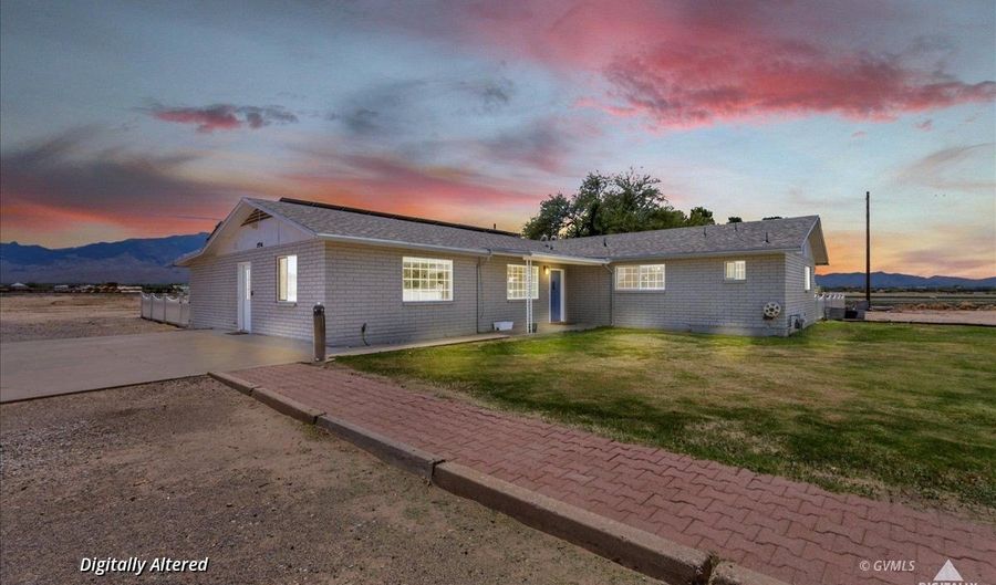 2836 N Shiflet Ave, Central, AZ 85531 - 4 Beds, 3 Bath