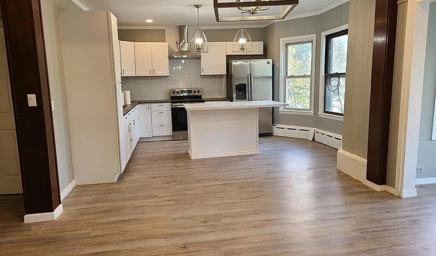 1515 Park Ave 2, Bridgeport, CT 06604 - 3 Beds, 2 Bath