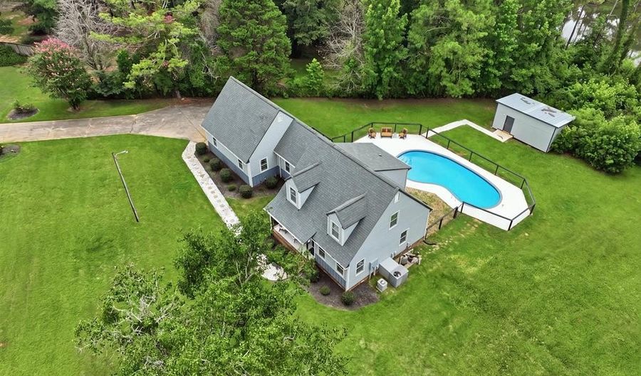338 Buttercup Ln, Americus, GA 31709 - 3 Beds, 4 Bath