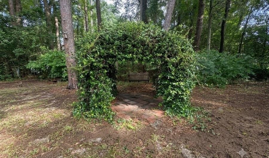 2505 Hermitage Rd, Beaufort, SC 29902 - 3 Beds, 2 Bath