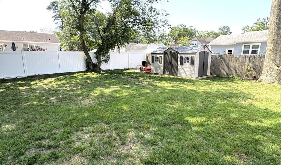 645 Ensign Ave, Beachwood, NJ 08722 - 4 Beds, 2 Bath