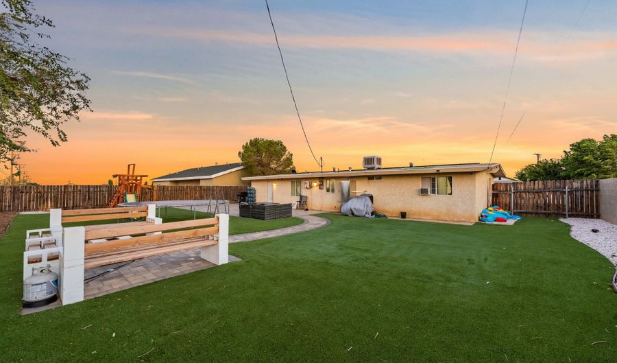 8537 Satinwood Ave, California City, CA 93505 - 3 Beds, 1 Bath