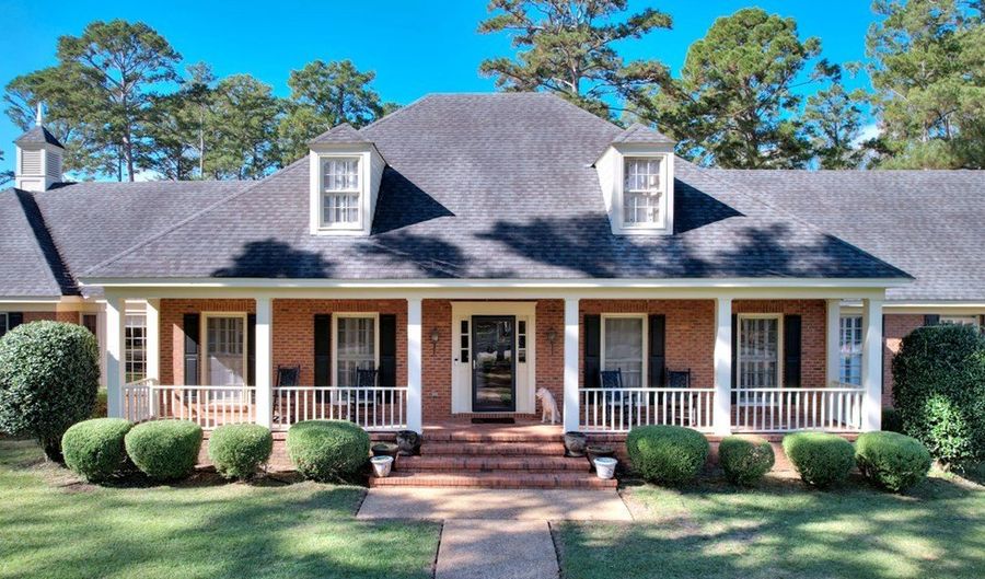 2307 Tara Dr, Albany, GA 31721 - 5 Beds, 4 Bath