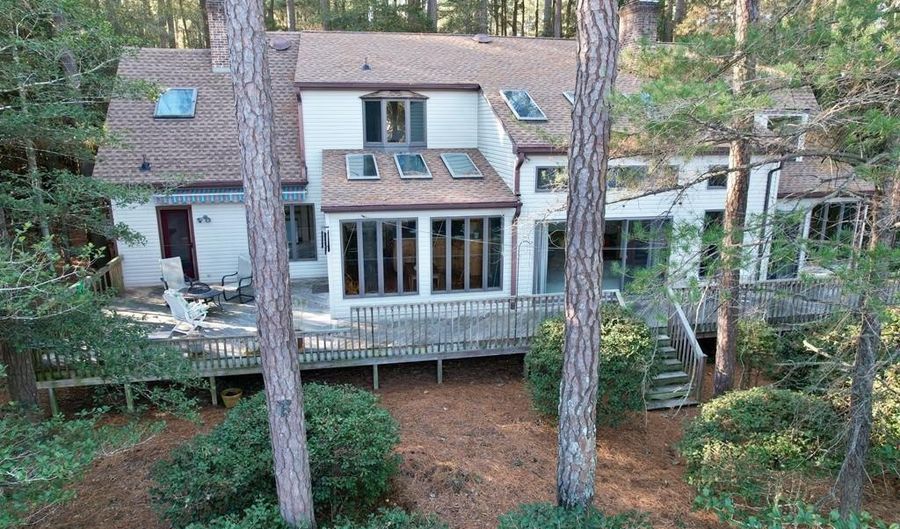 25135 MOUNT OREGON Dr, Accomac, VA 23301 - 3 Beds, 4 Bath