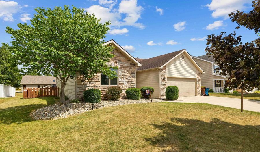 5383 Salmon Run, Auburn, IN 46706 - 3 Beds, 3 Bath