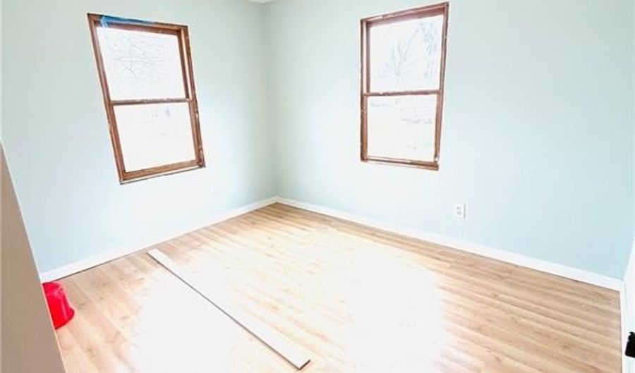 505 S Elm St, Auxvasse, MO 65231 - 3 Beds, 1 Bath