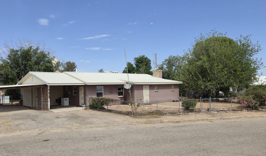 165 N Park Ln, Benson, AZ 85602 - 3 Beds, 2 Bath