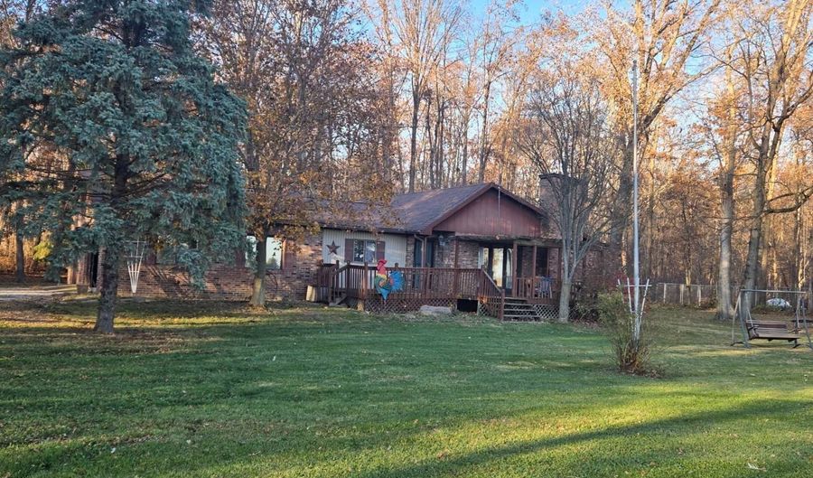 4296 N Liberty Rd, Attica, IN 47918 - 2 Beds, 2 Bath