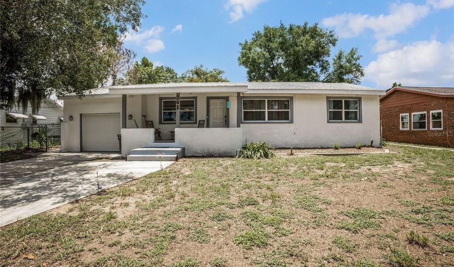 208 E WINTHROP St, Avon Park, FL 33825 - 3 Beds, 2 Bath