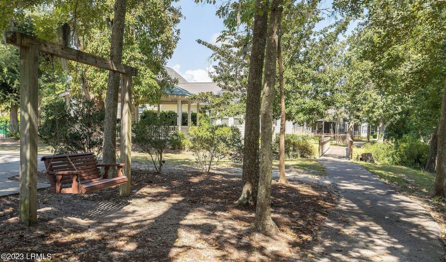 2 Rockville Way, Beaufort, SC 29902 - 3 Beds, 2 Bath
