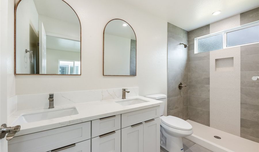 87-188 Kulaaupuni St B, Waianae, HI 96792 - 5 Beds, 4 Bath