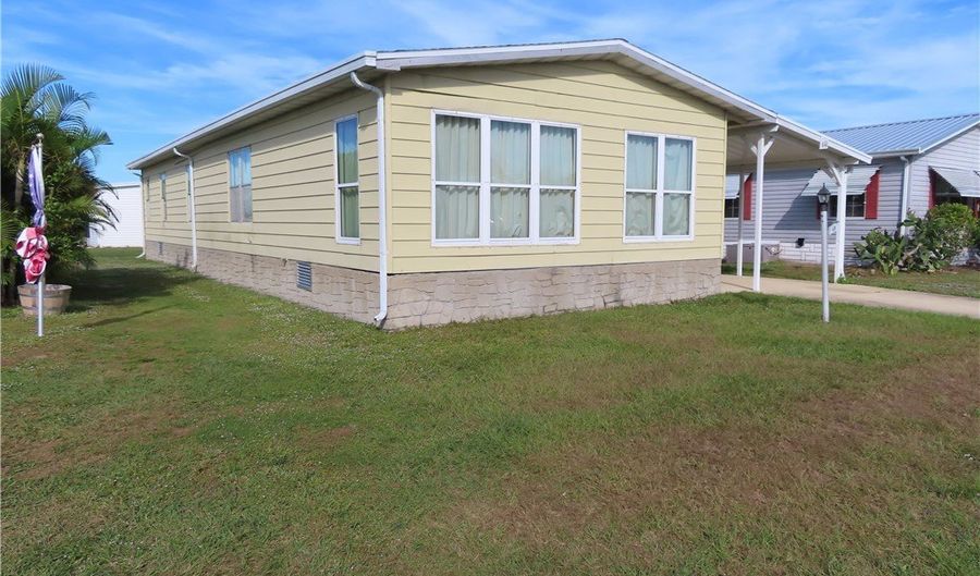 610 Royal Tern Dr, Barefoot Bay, FL 32976 - 2 Beds, 2 Bath