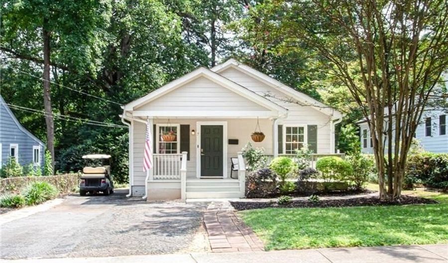 7 Windsor, Avondale Estates, GA 30002 - 2 Beds, 2 Bath