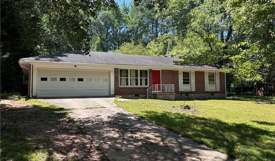 2977 Orion Dr, Decatur, GA 30033 - 3 Beds, 2 Bath