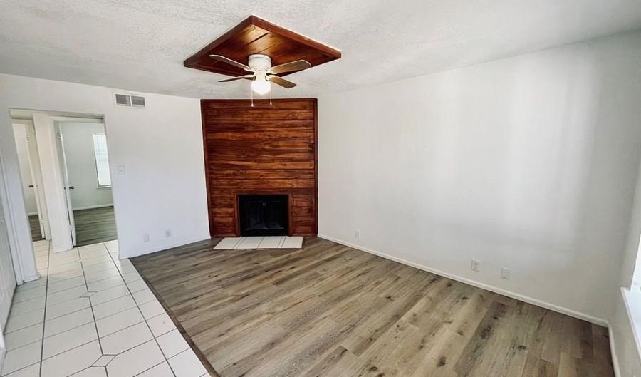 1203 A Redwood A, Andrews, TX 79714 - 2 Beds, 1 Bath