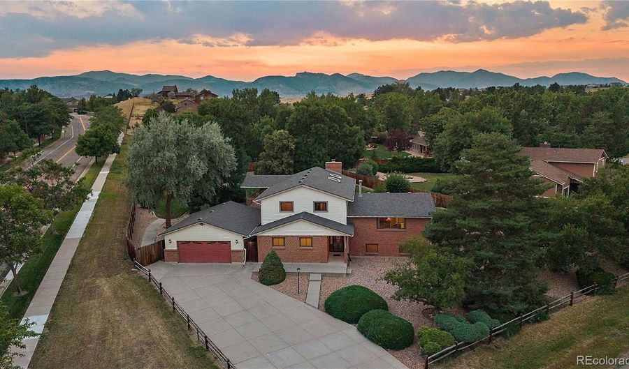 7209 Secrest Ct, Arvada, CO 80007 - 4 Beds, 3 Bath