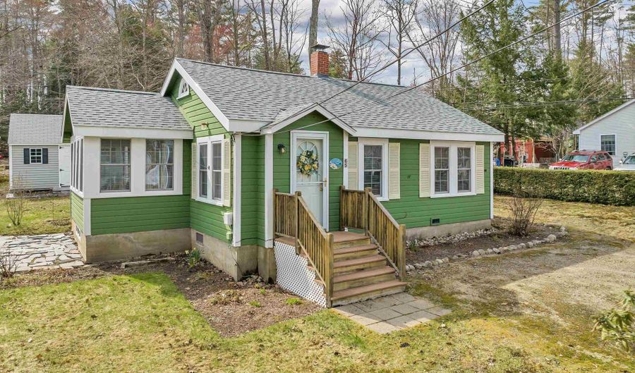 65 Lakeview Ave, Bristol, NH 03222 - 2 Beds, 1 Bath