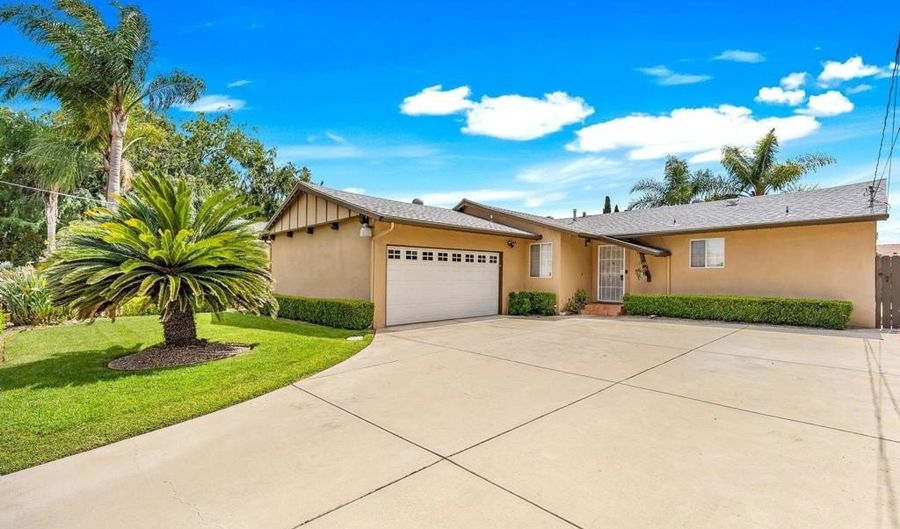965 N Beech St, Escondido, CA 92026 - 4 Beds, 2 Bath