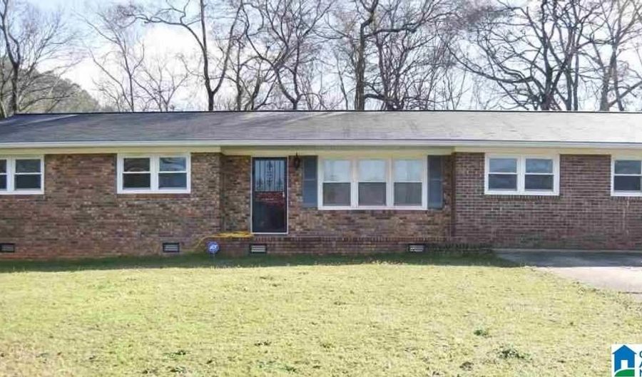 6201 SPRUCE Dr, Anniston, AL 36206 - 2 Beds, 2 Bath
