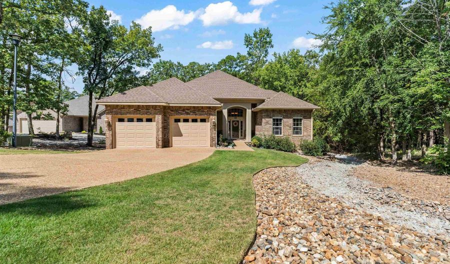 45 Pacifica Cir, Hot Springs Village, AR 71909 - 3 Beds, 3 Bath