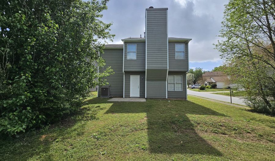 6718 Roscommon Dr, Austell, GA 30168 - 2 Beds, 2 Bath