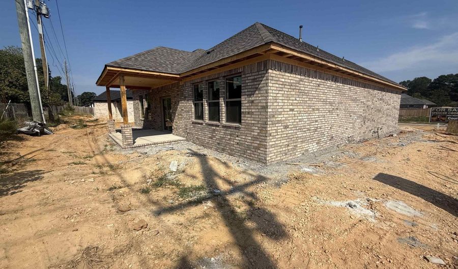 3851 Spencer Crossing Dr, Bryant, AR 72022 - 3 Beds, 2 Bath