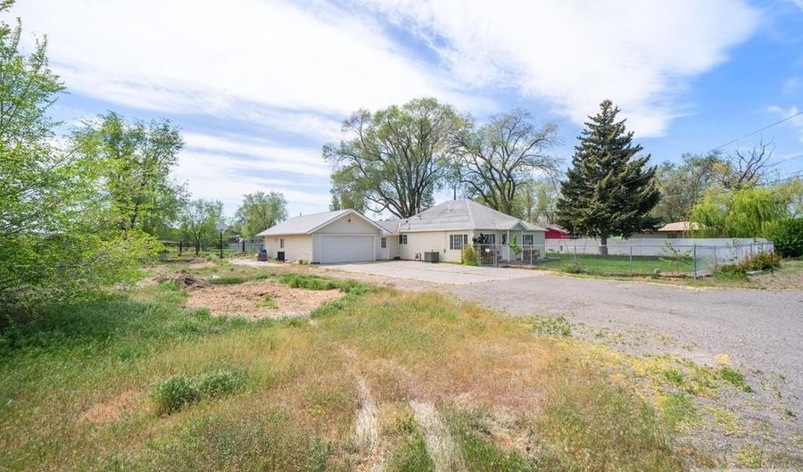 1020 Mcadoo, Blackfoot, ID 83221 - 3 Beds, 2 Bath