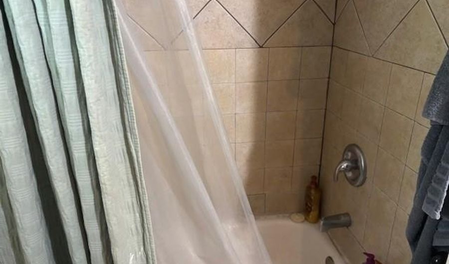 2428 Old Macedonia Rd, Alma, AR 72921 - 4 Beds, 1 Bath